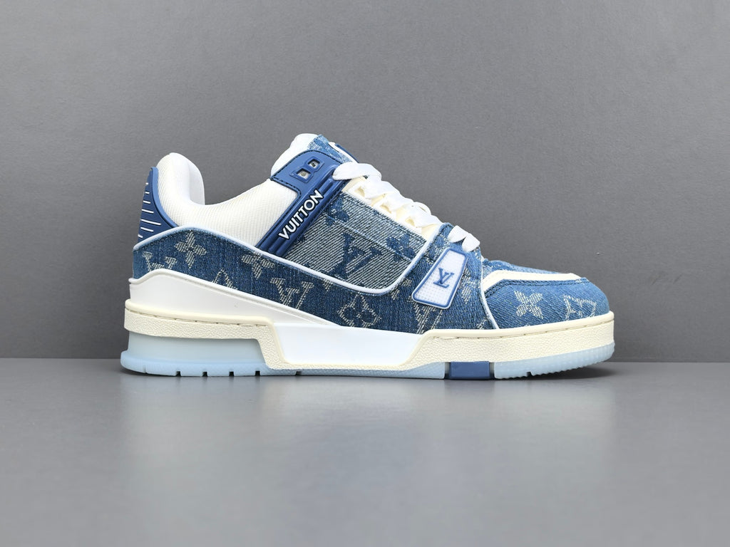 Lv Trainer