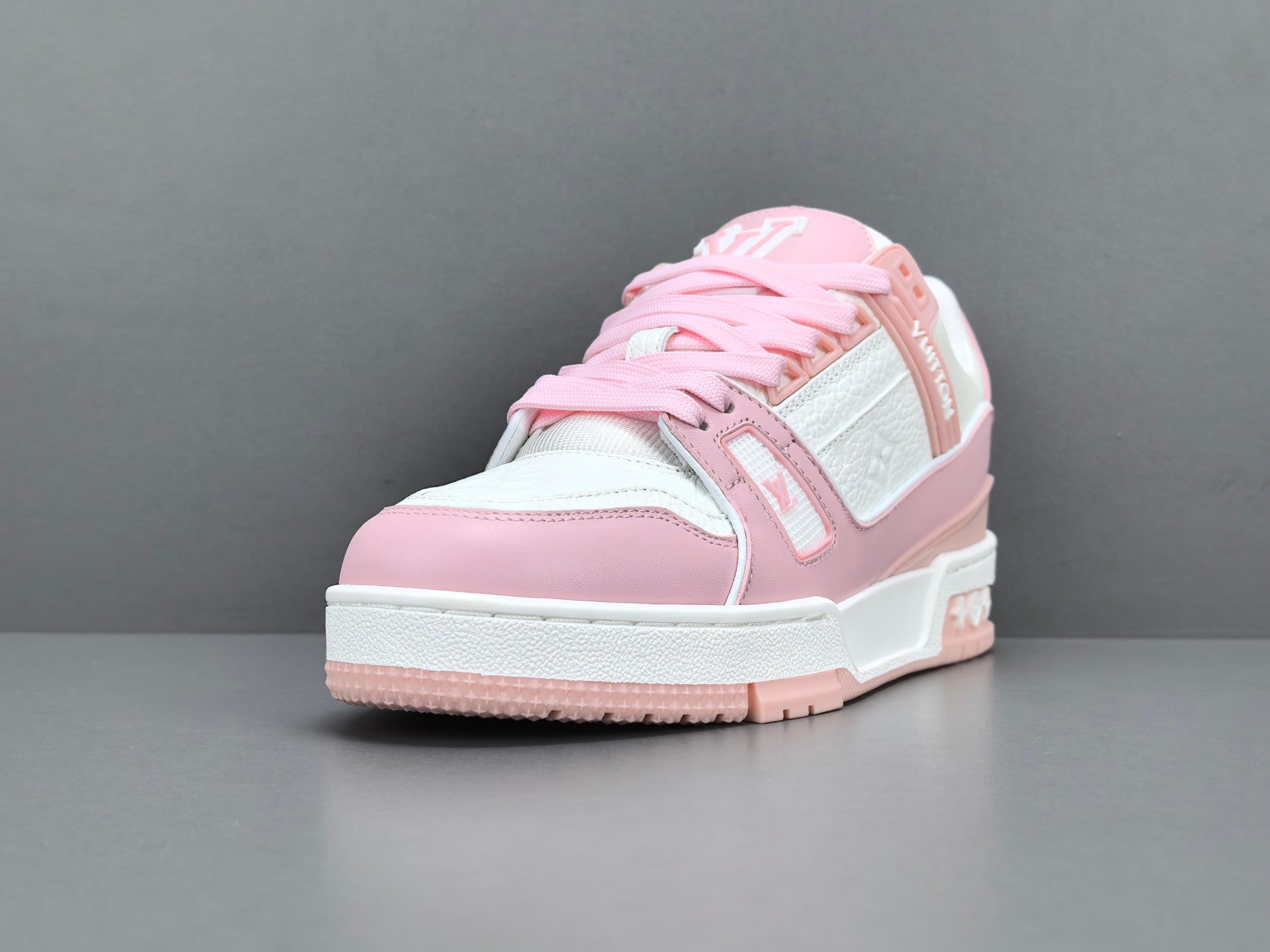 Lv Trainer