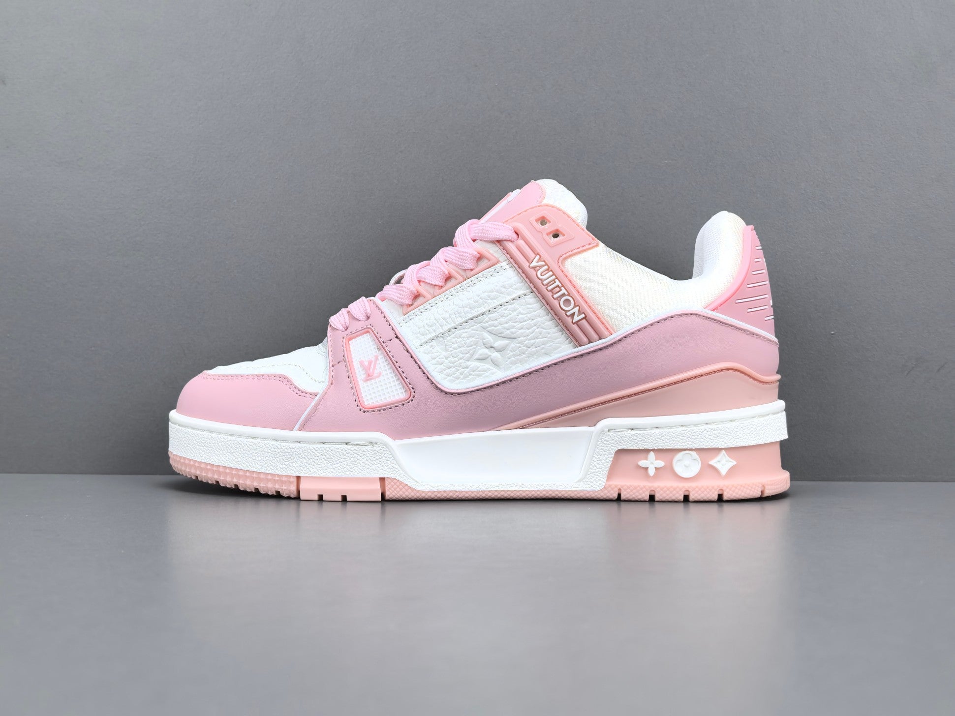 Lv Trainer