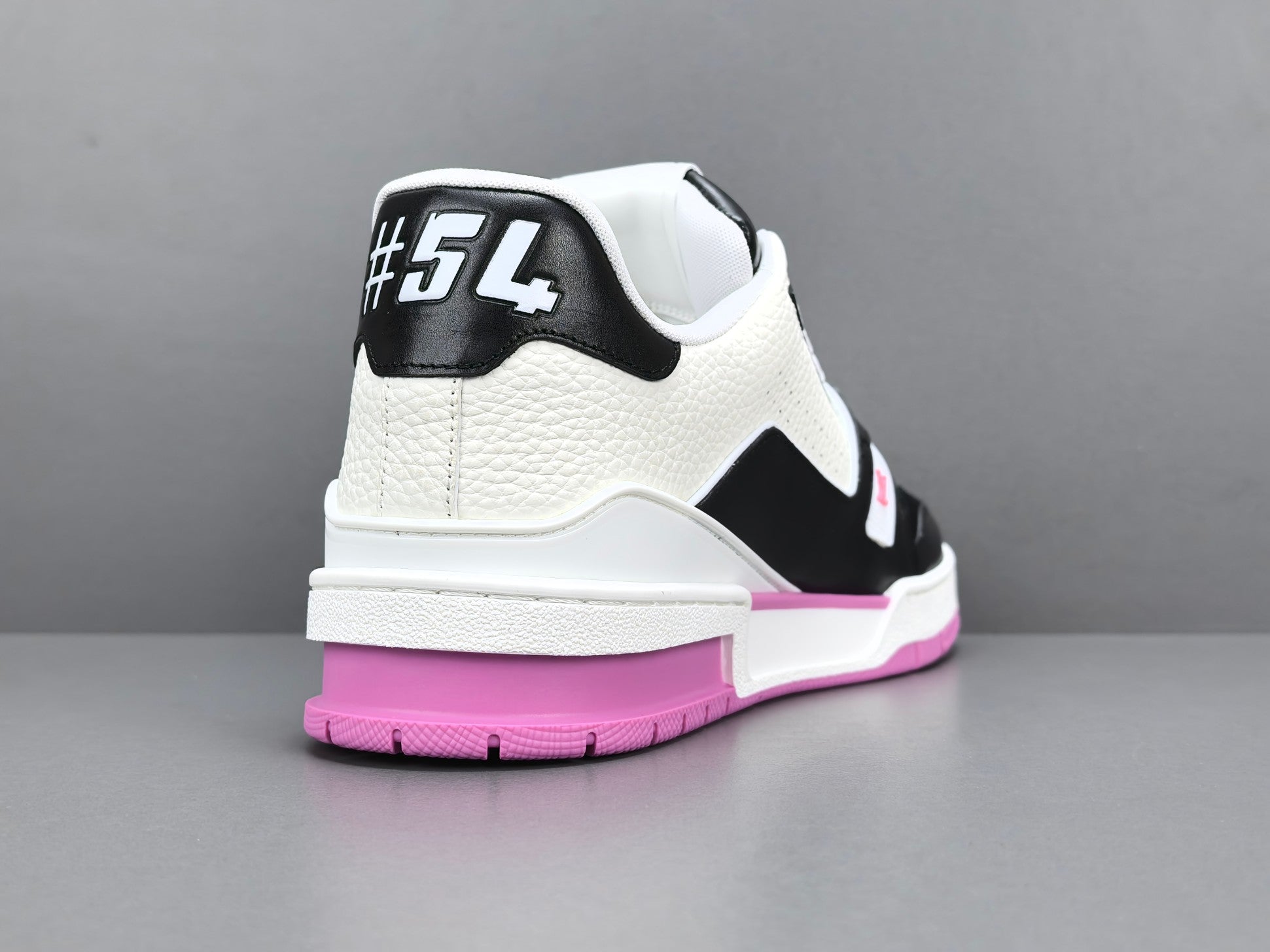 Lv Trainer