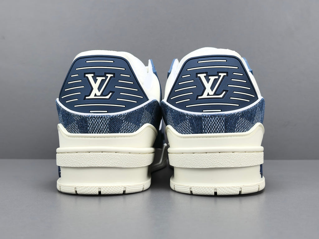 Lv Trainer