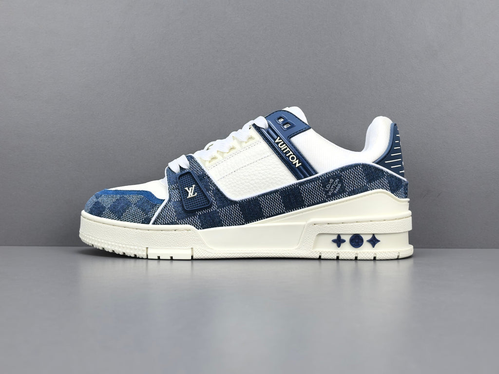 Lv Trainer
