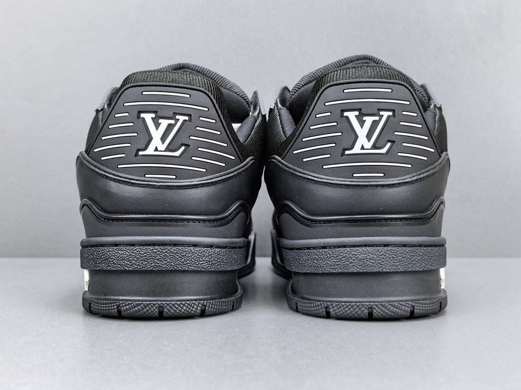 Lv Trainer