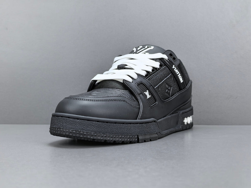 Lv Trainer