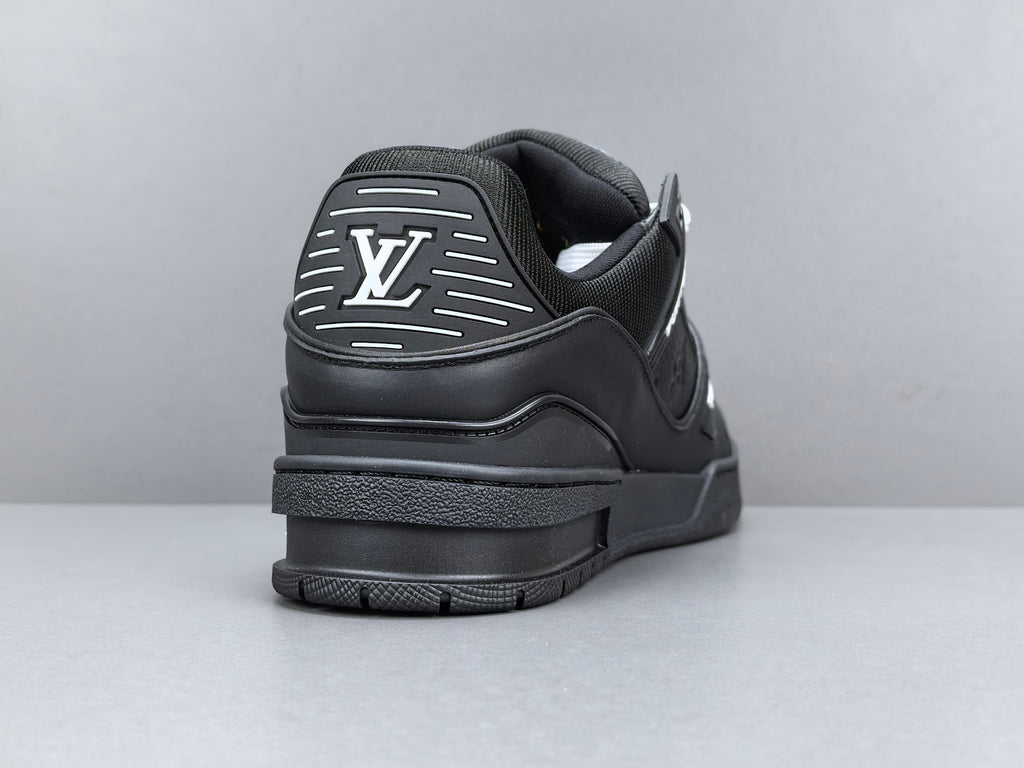 Lv Trainer