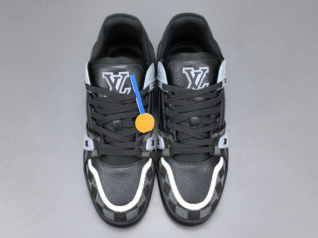 Lv Trainer
