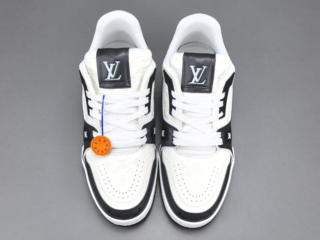 Lv Trainer