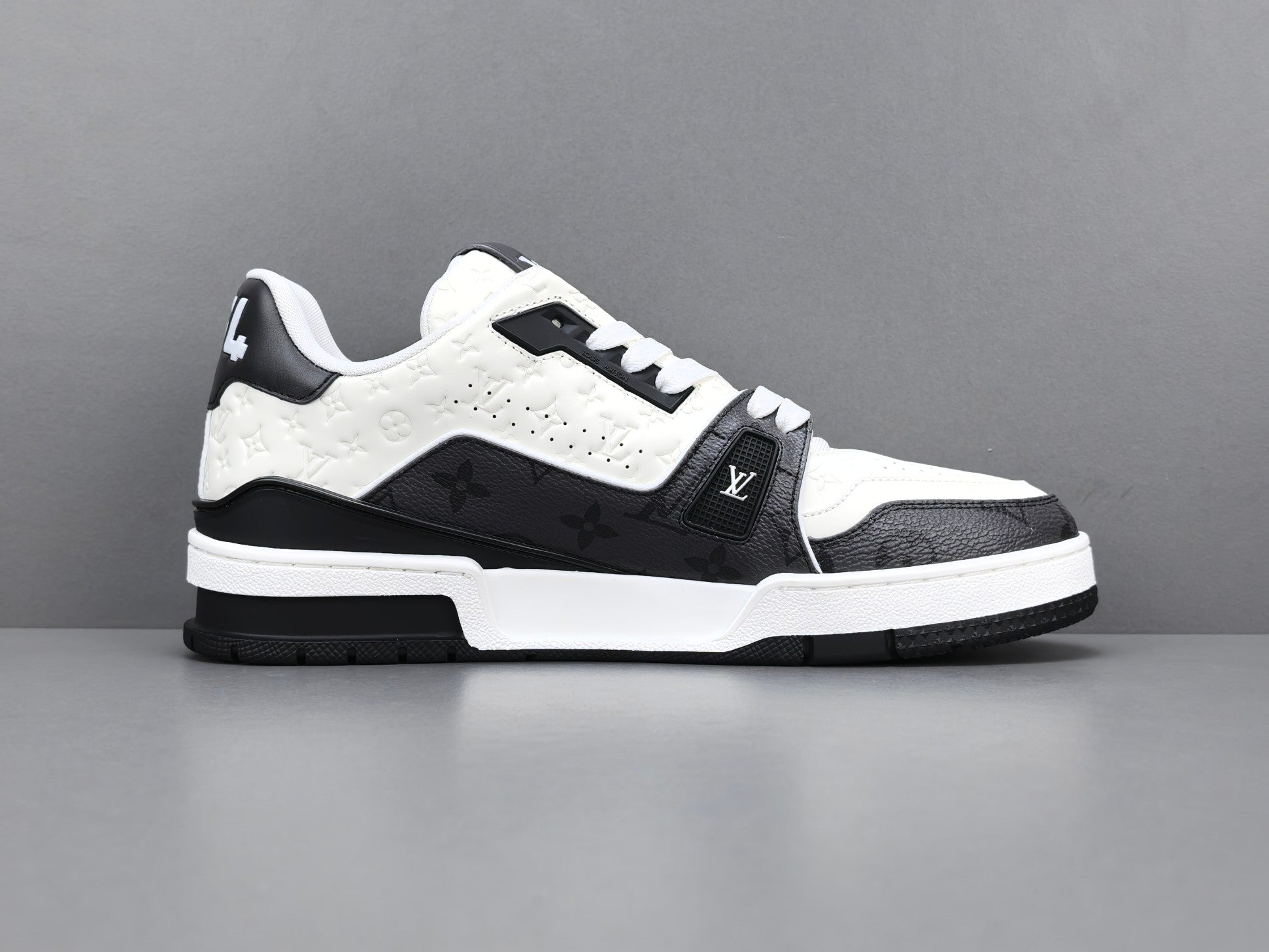 Lv Trainer