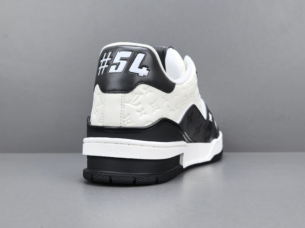 Lv Trainer
