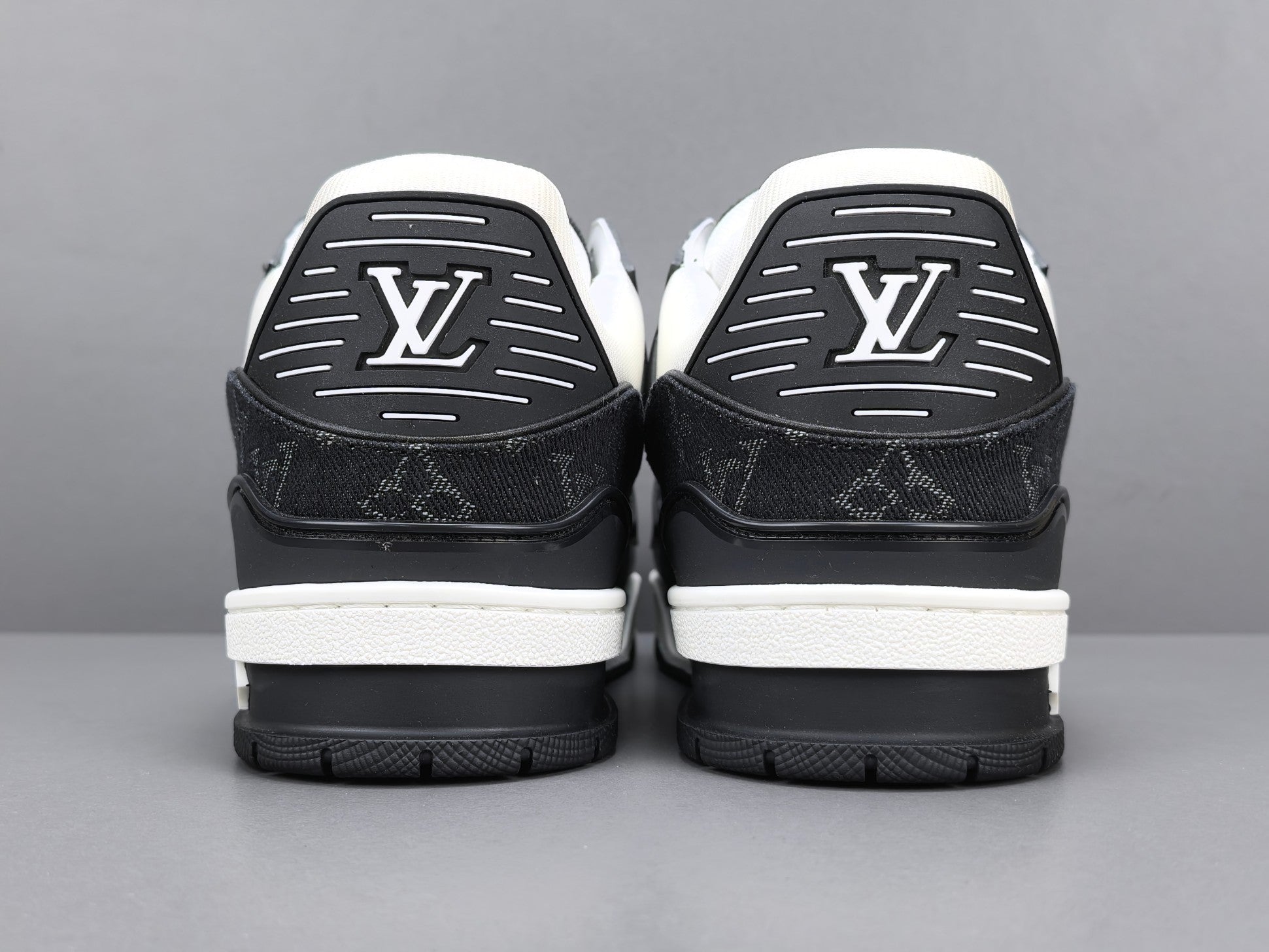 Lv Trainer