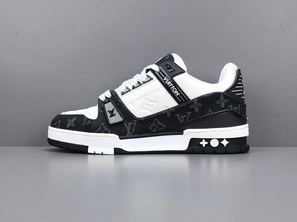 Lv Trainer