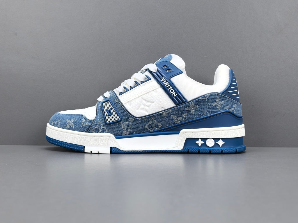 Lv Trainer