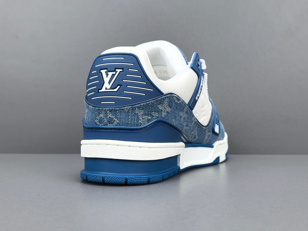 Lv Trainer