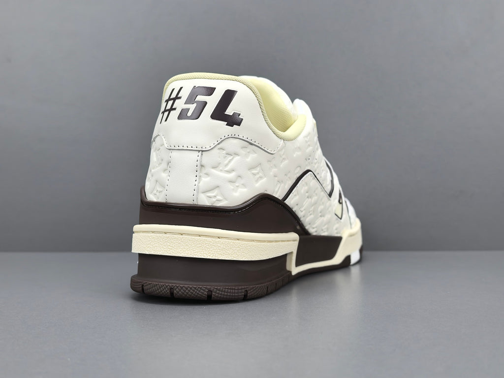 Lv Trainer