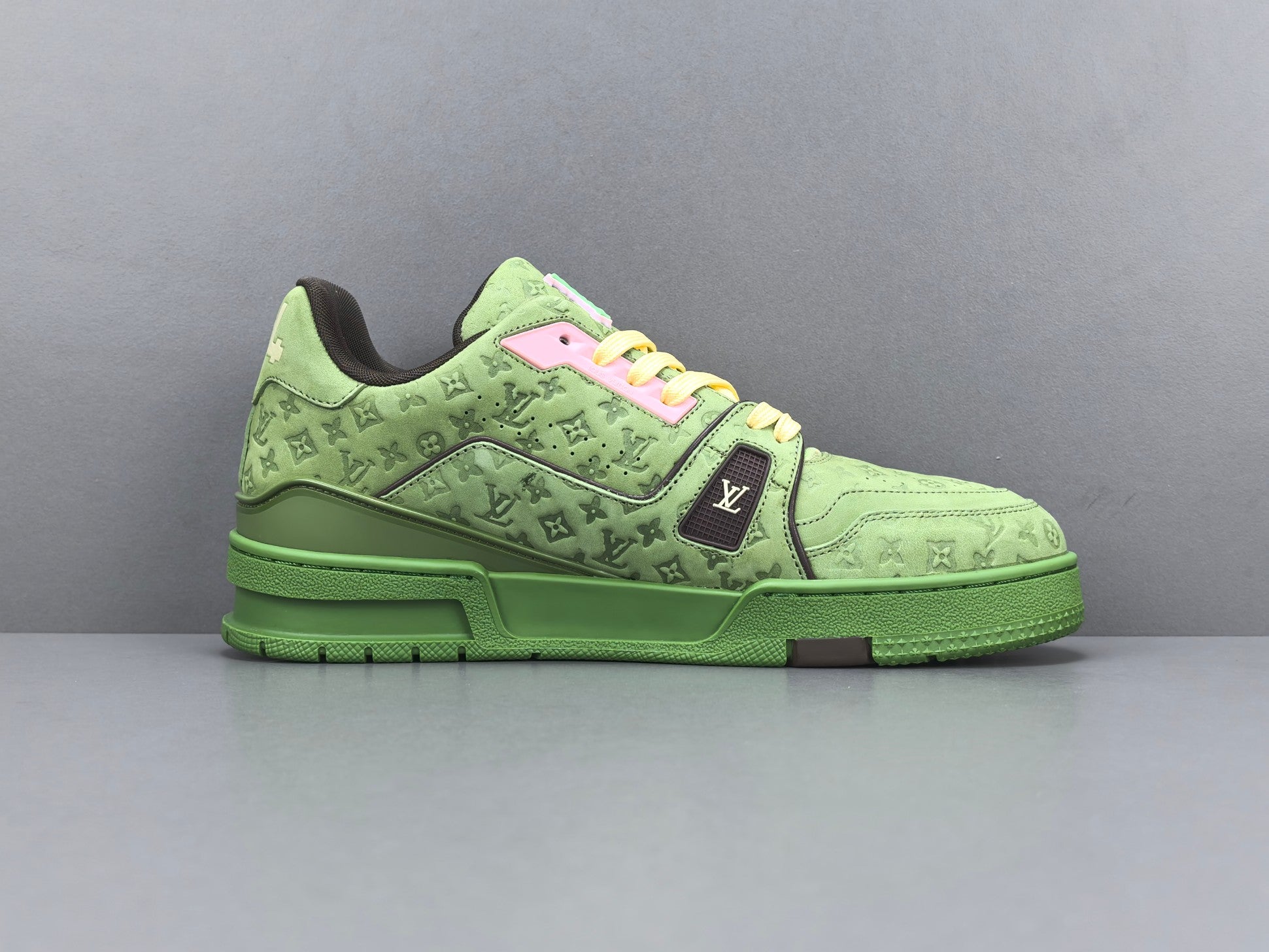 Lv Trainer