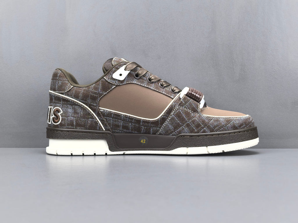 Lv Trainer