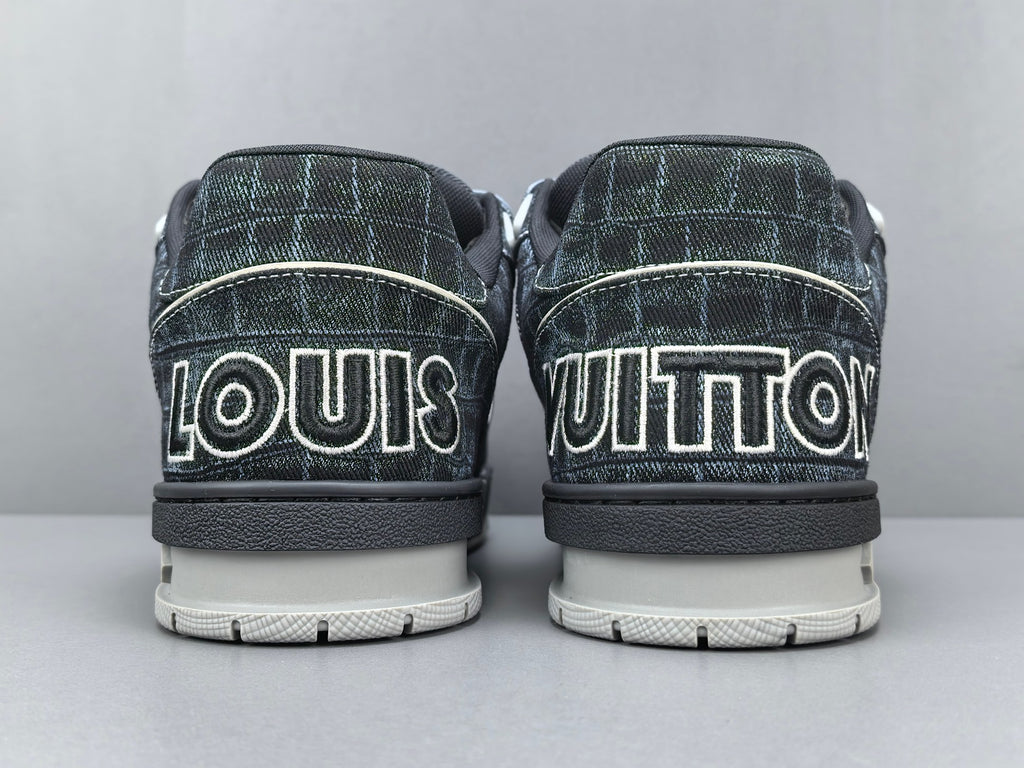 Lv Trainer