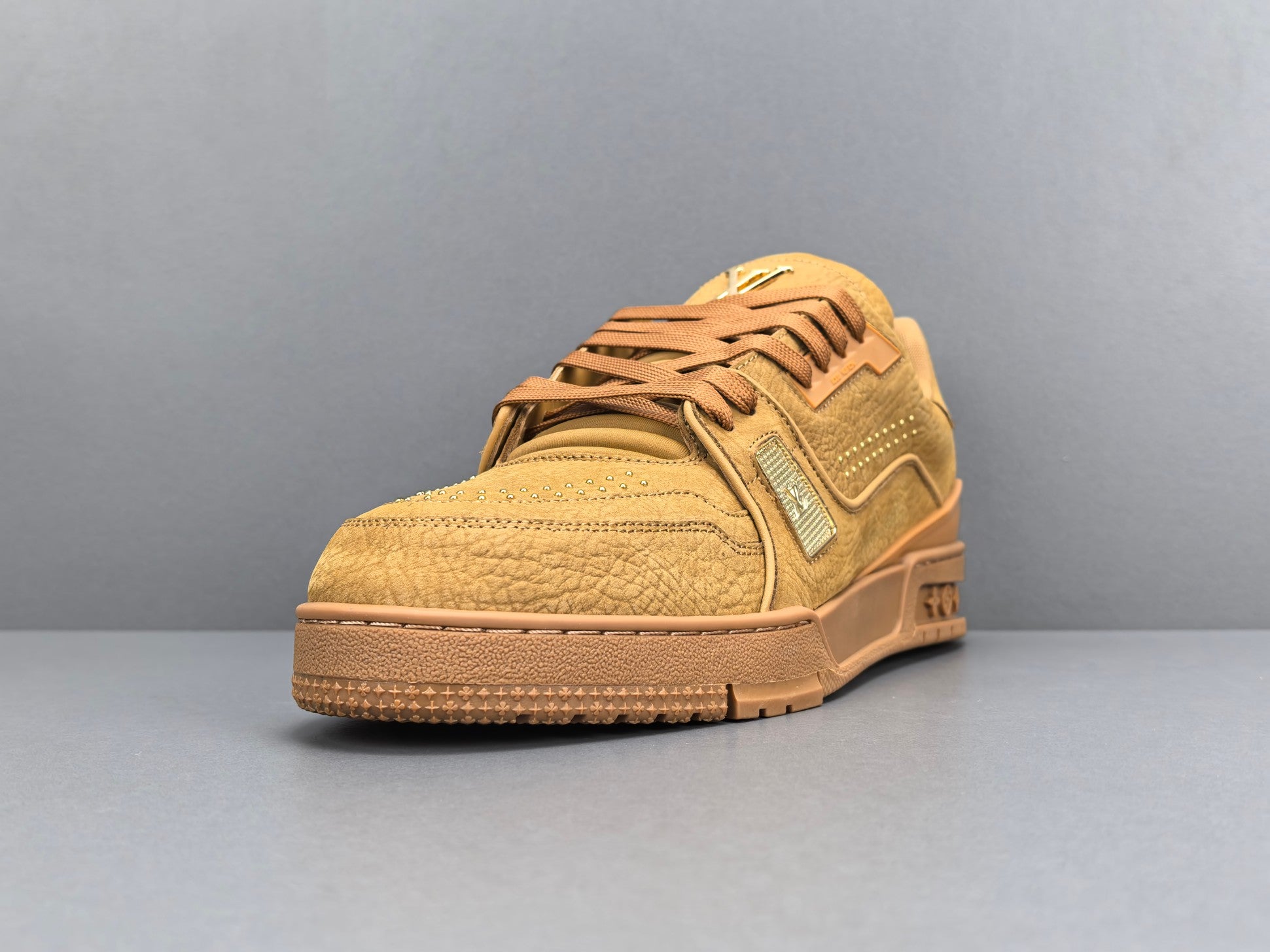 Lv Trainer