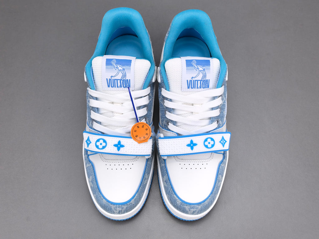 Lv Trainer