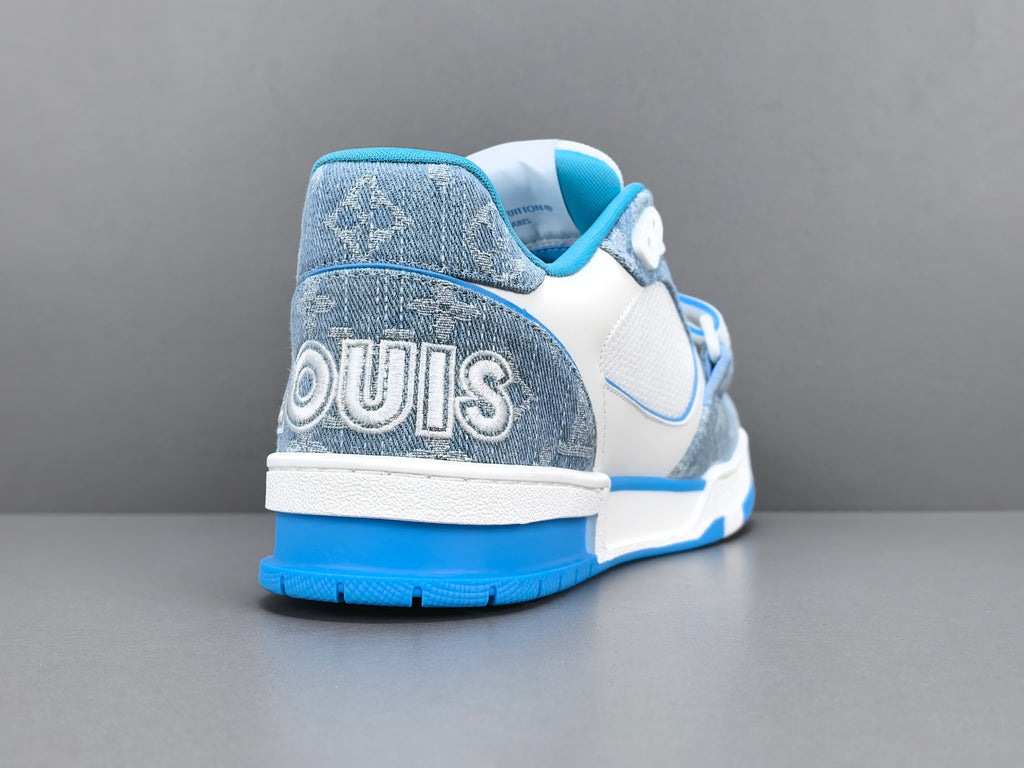 Lv Trainer