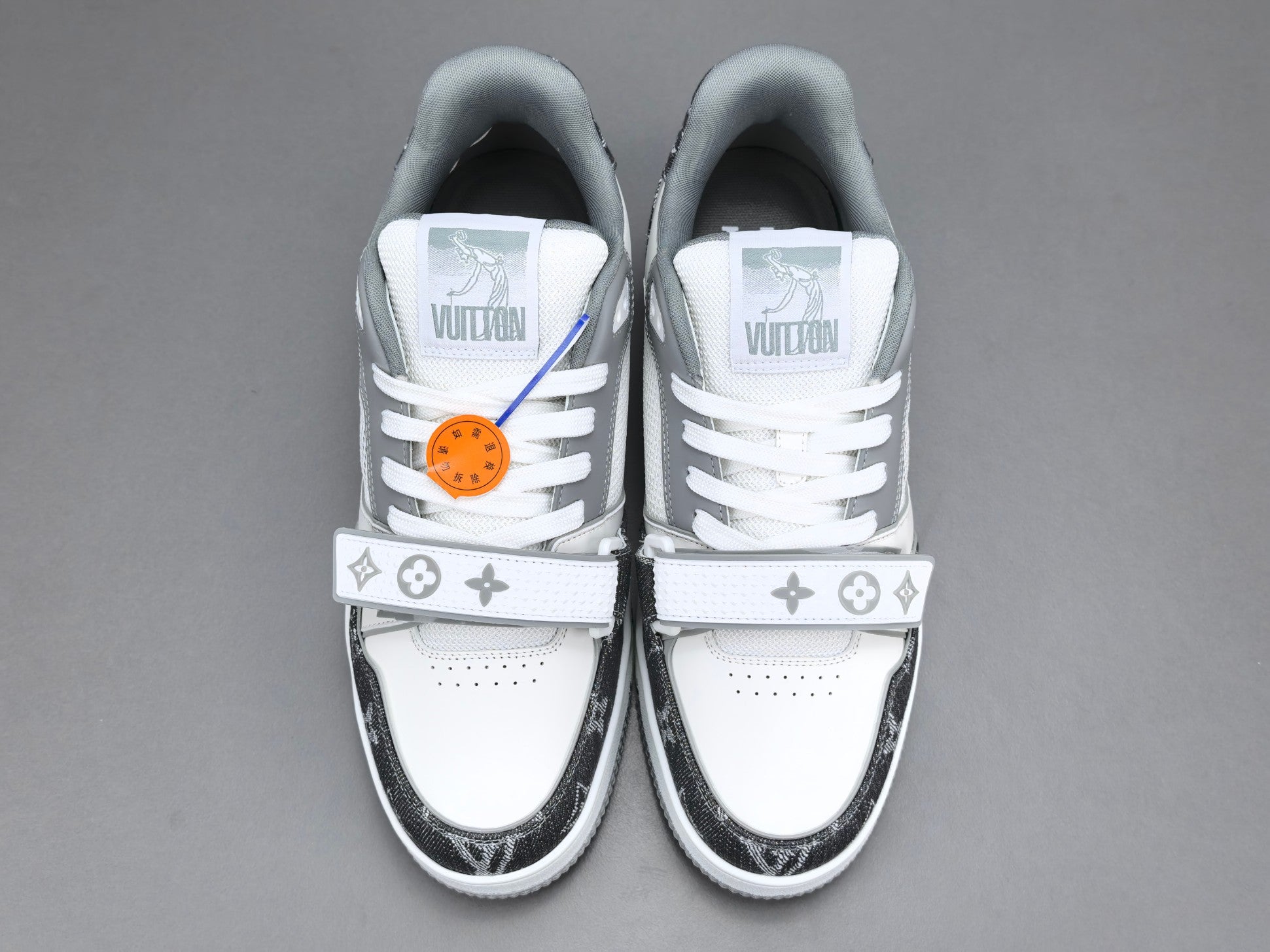Lv Trainer