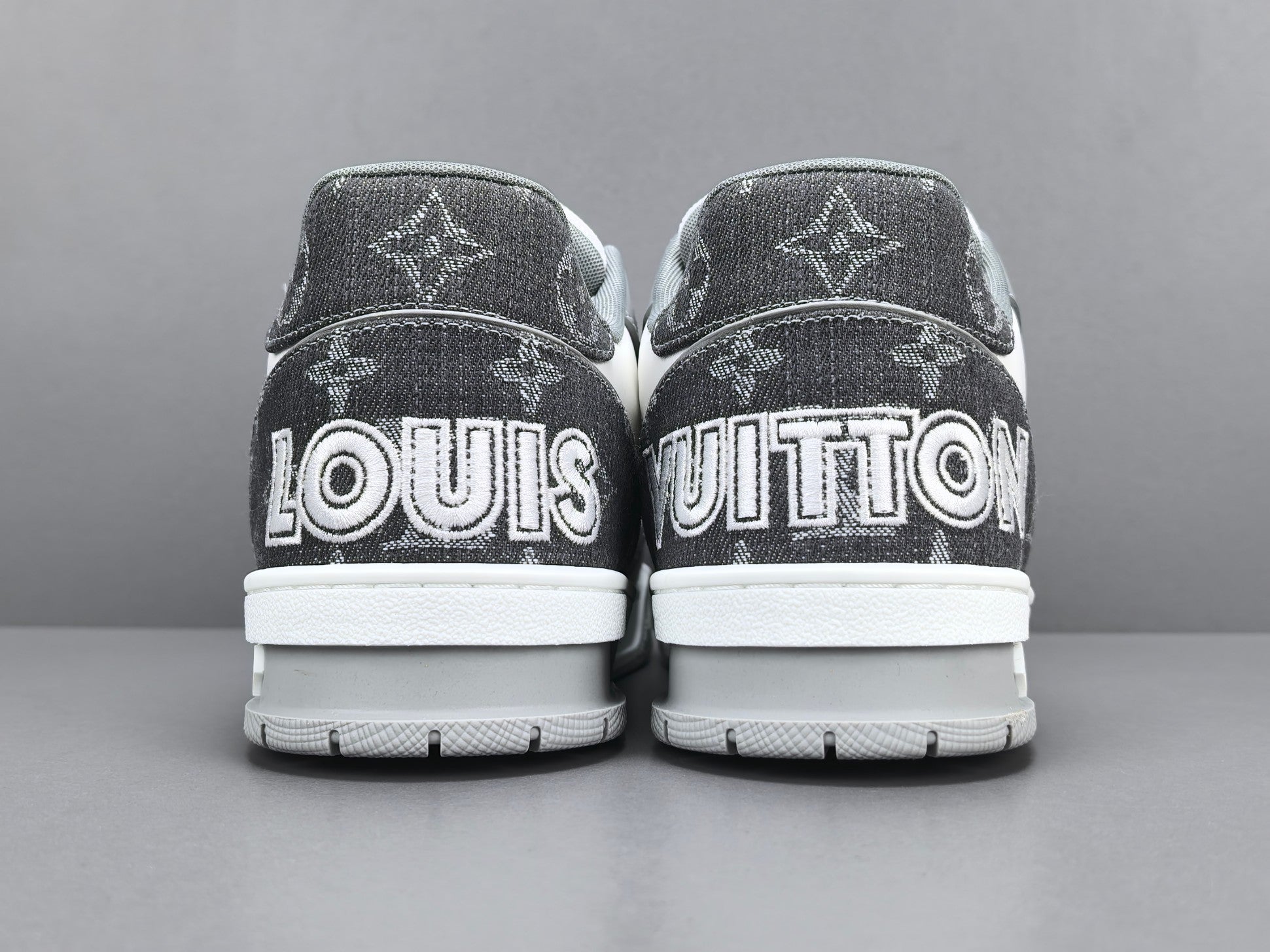 Lv Trainer