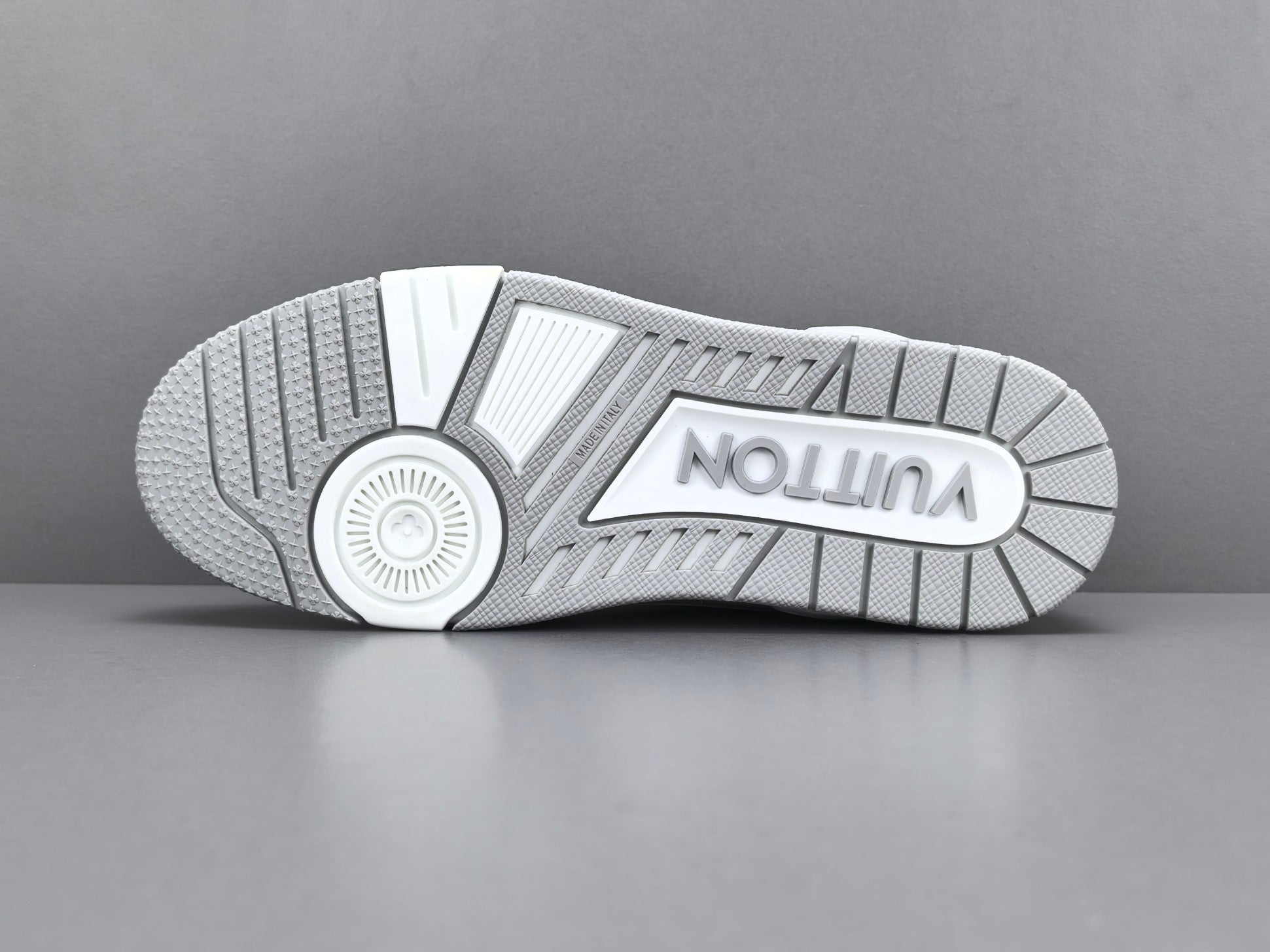 Lv Trainer