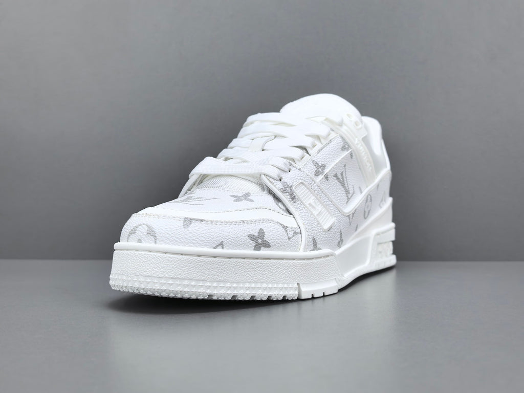 Lv Trainer