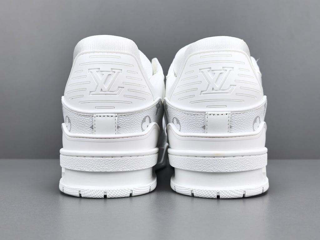 Lv Trainer