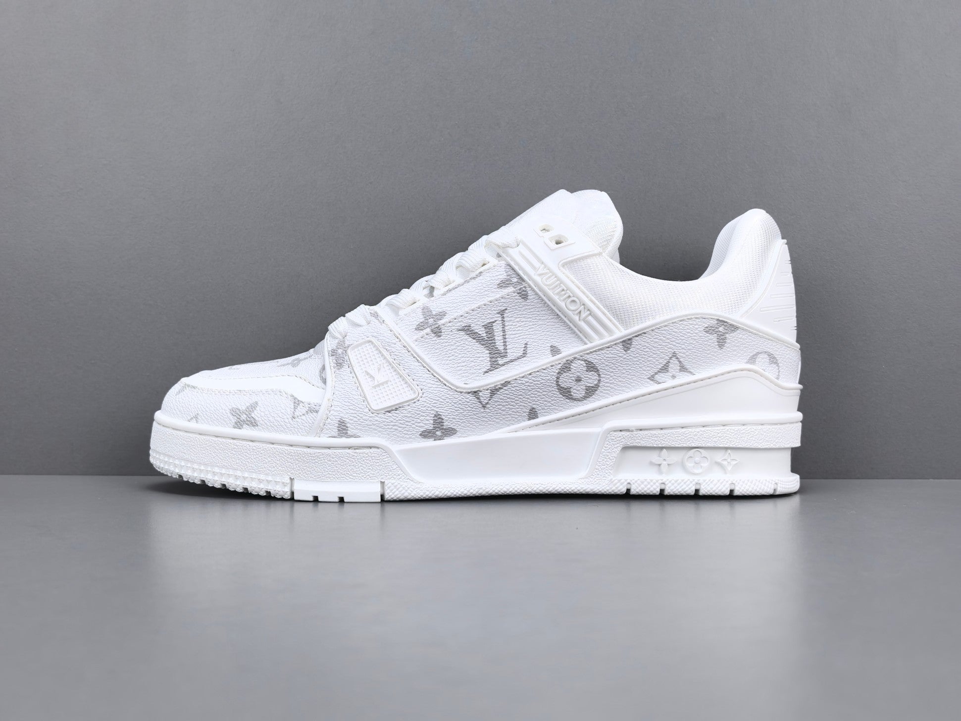 Lv Trainer