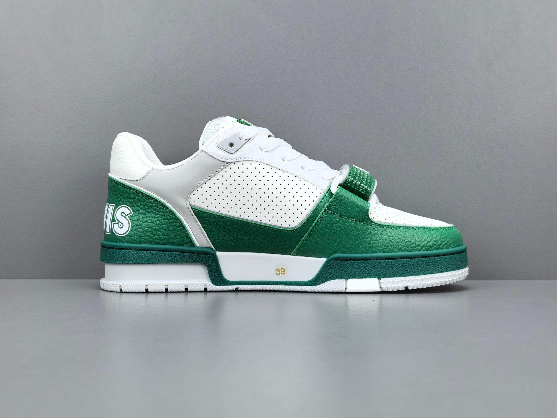 Lv Trainer