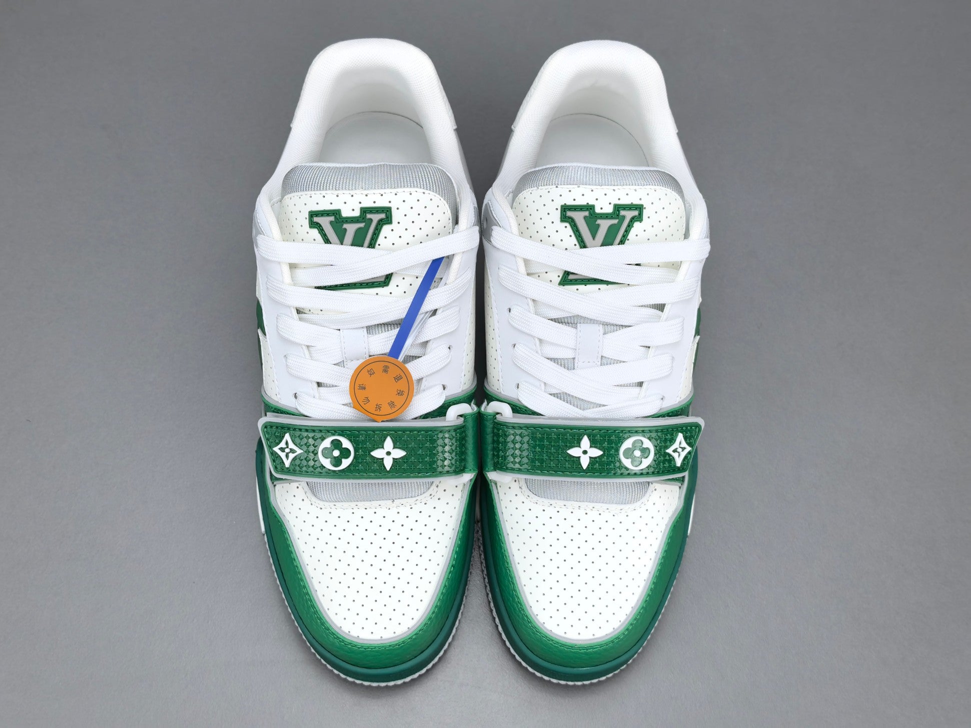 Lv Trainer