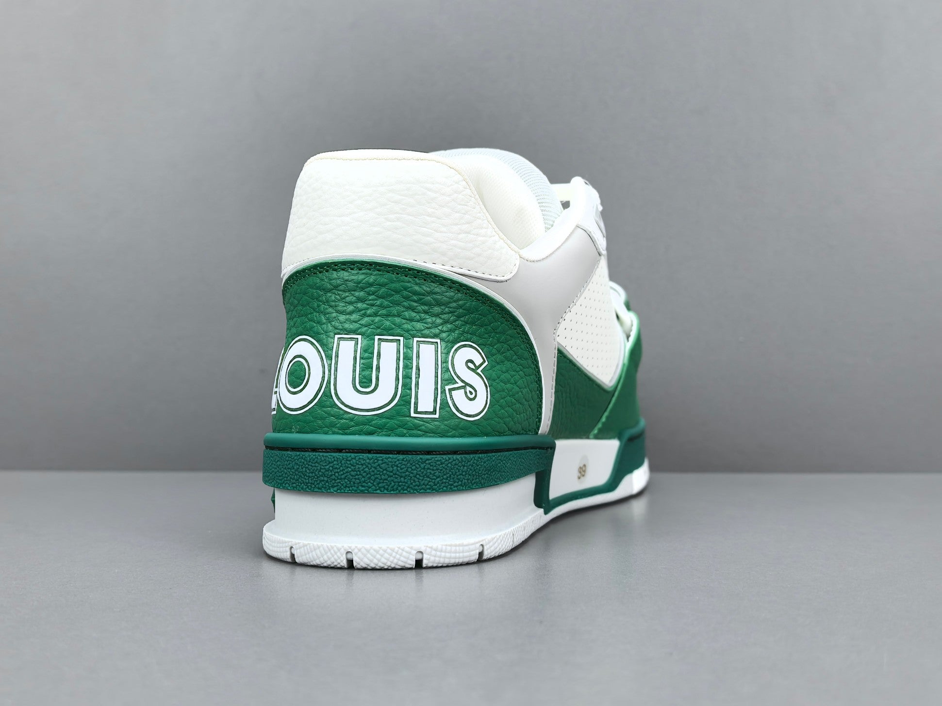 Lv Trainer