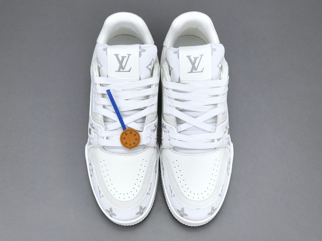 Lv Trainer