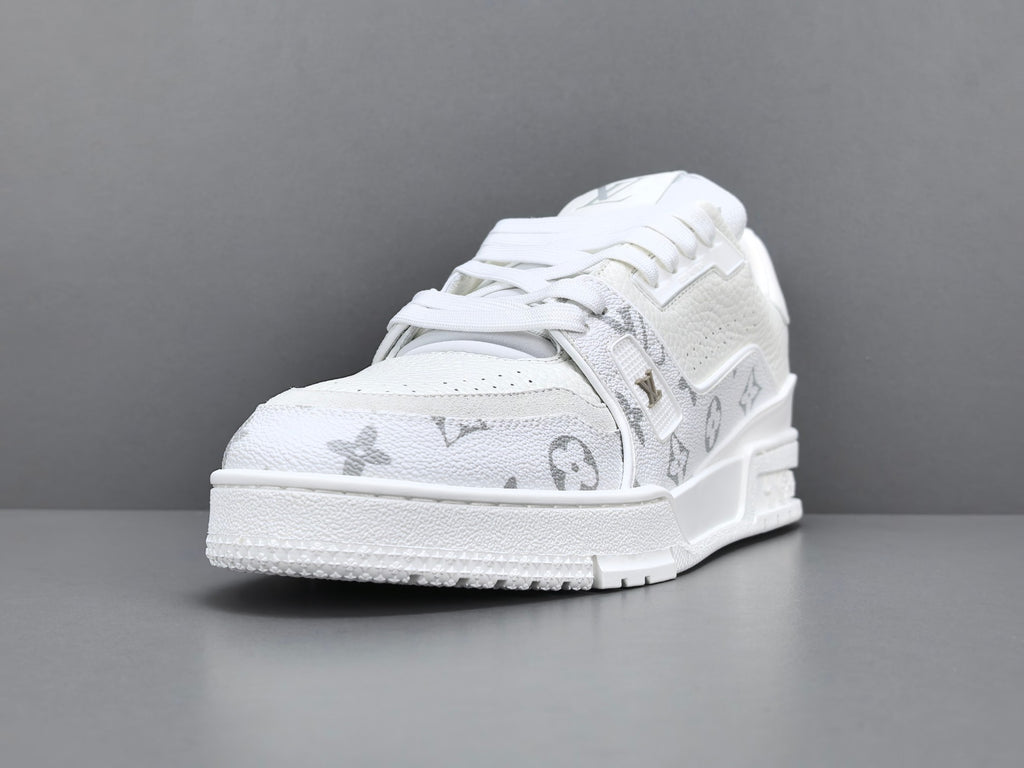 Lv Trainer