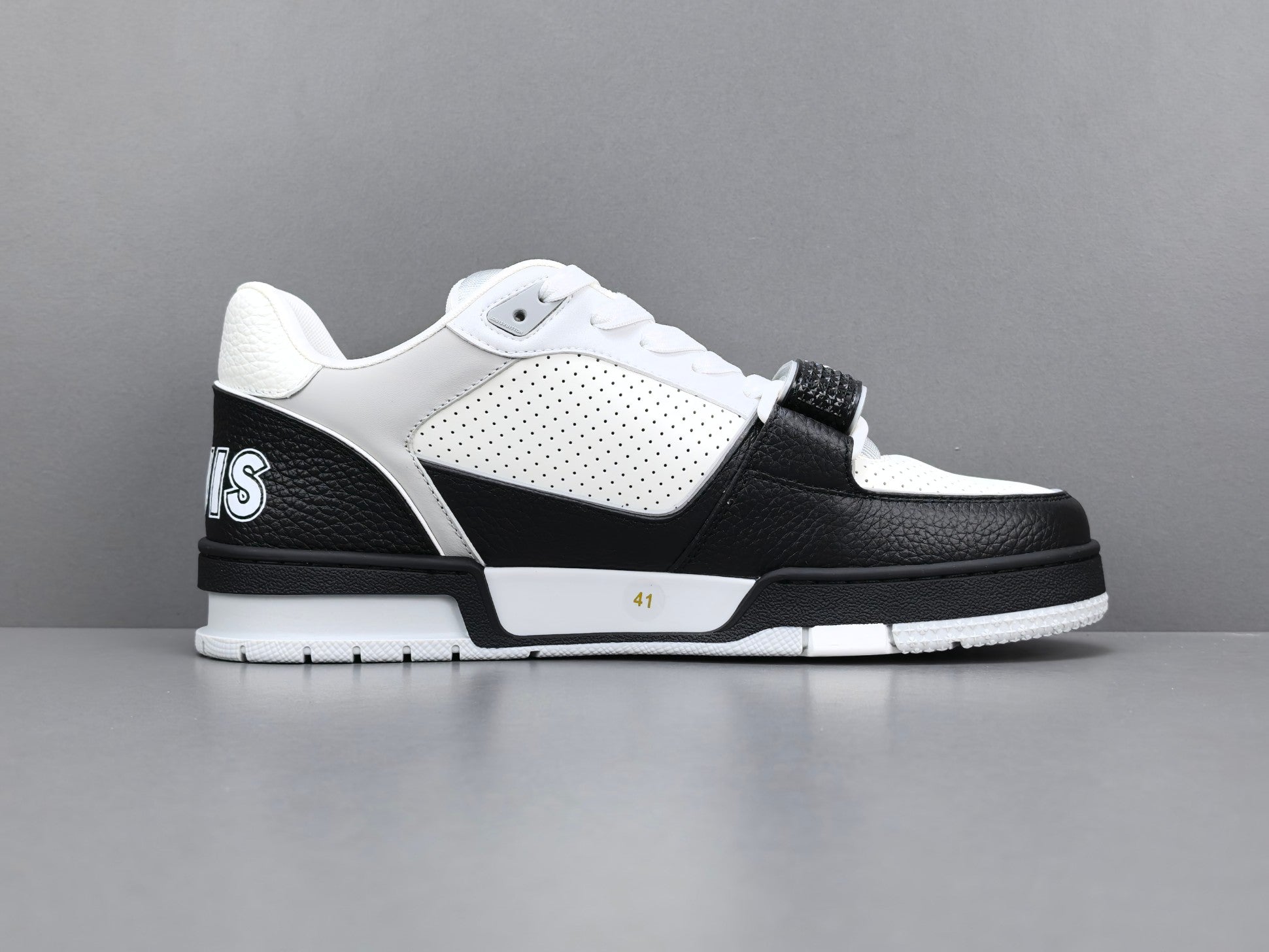 Lv Trainer