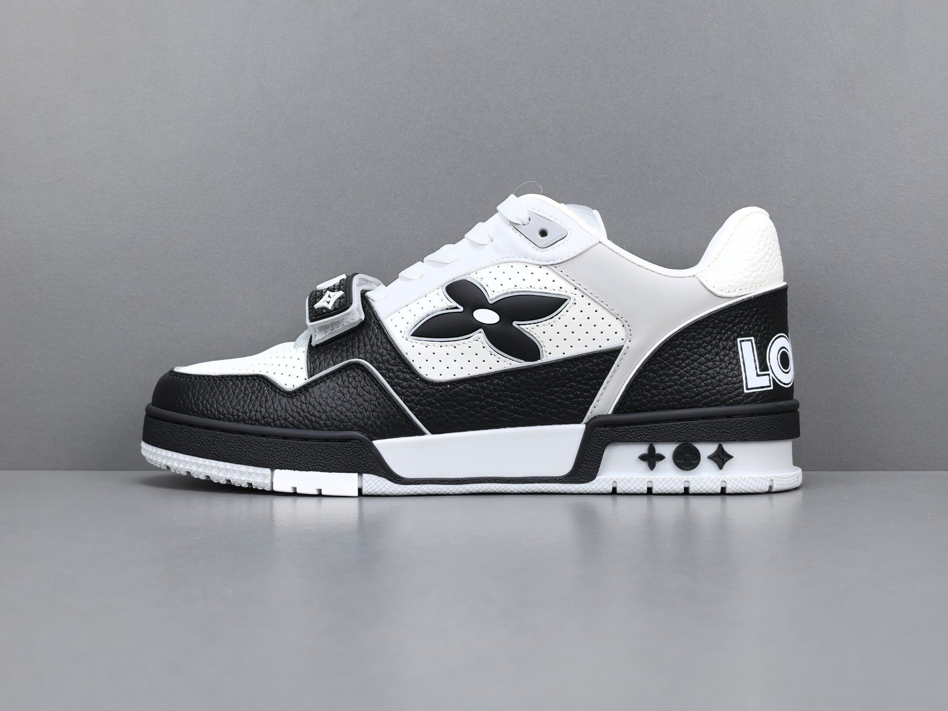 Lv Trainer