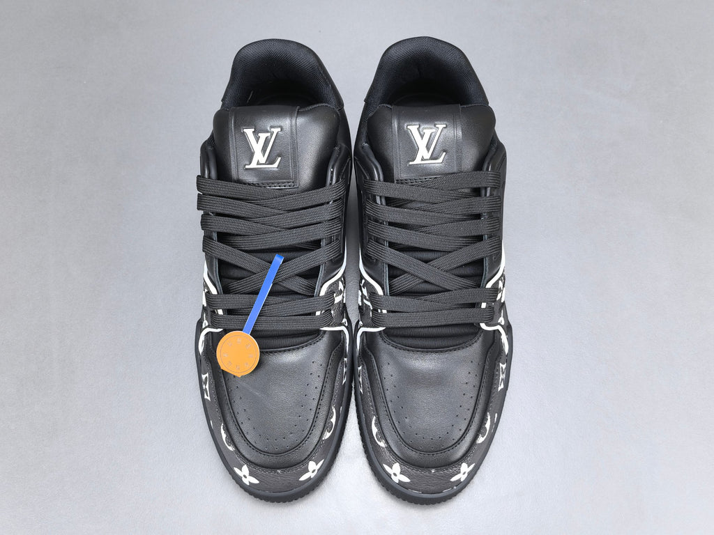 Lv Trainer