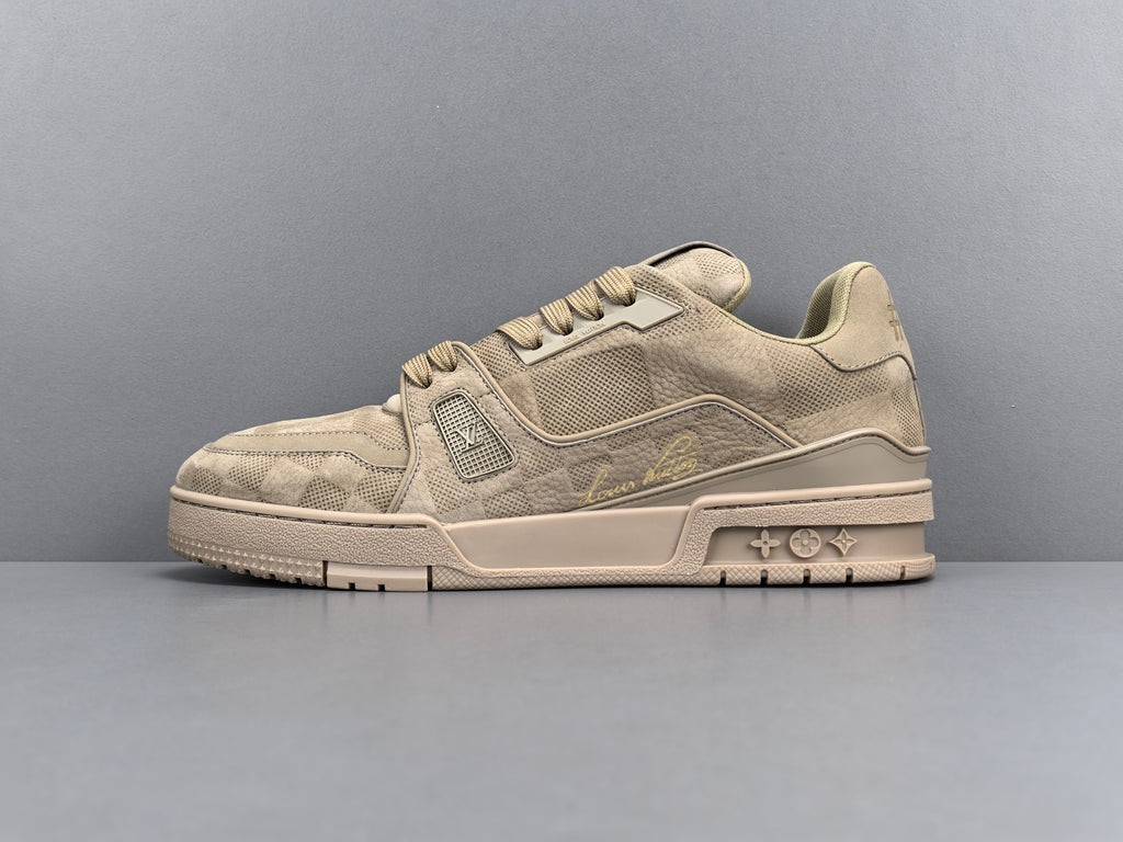 Lv Trainer