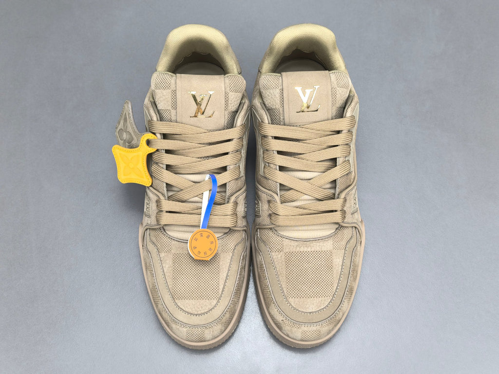 Lv Trainer
