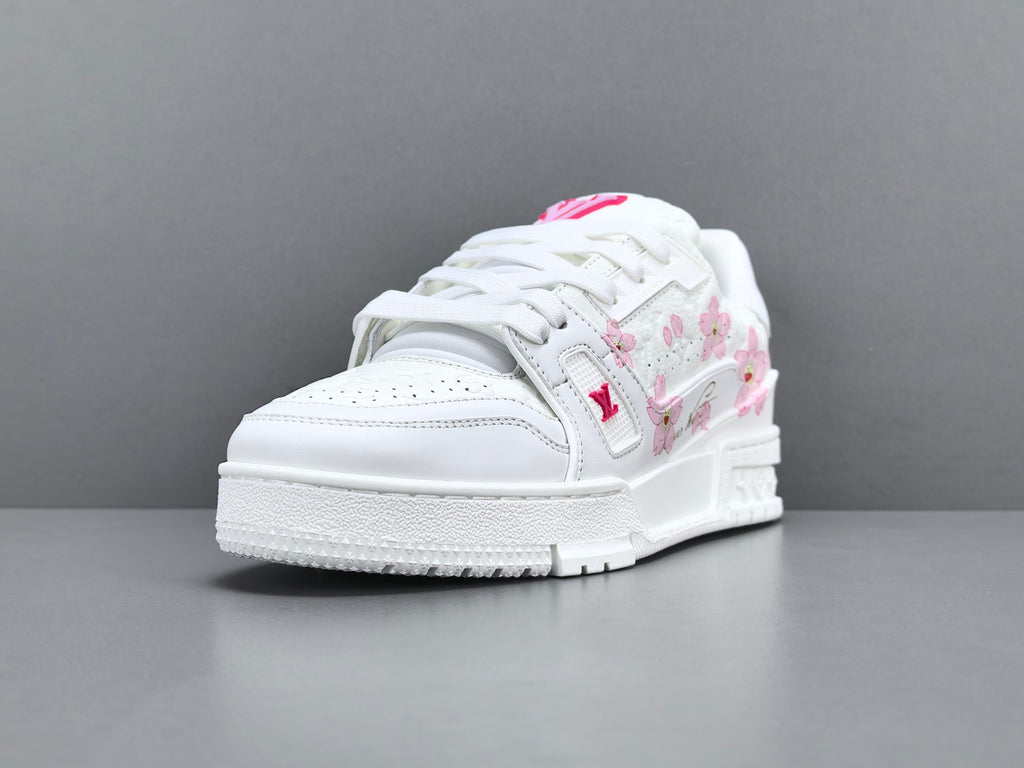Lv Trainer