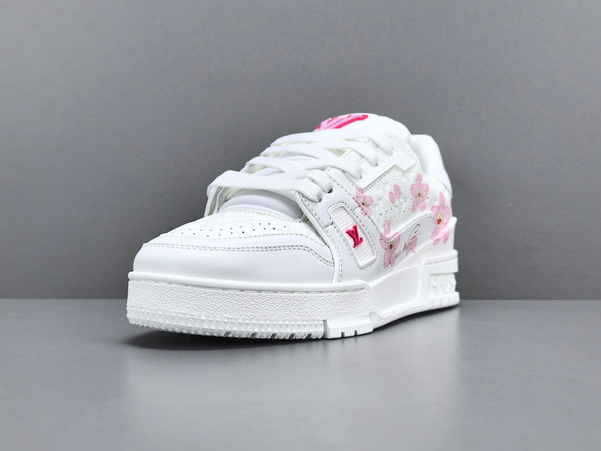 Lv Trainer