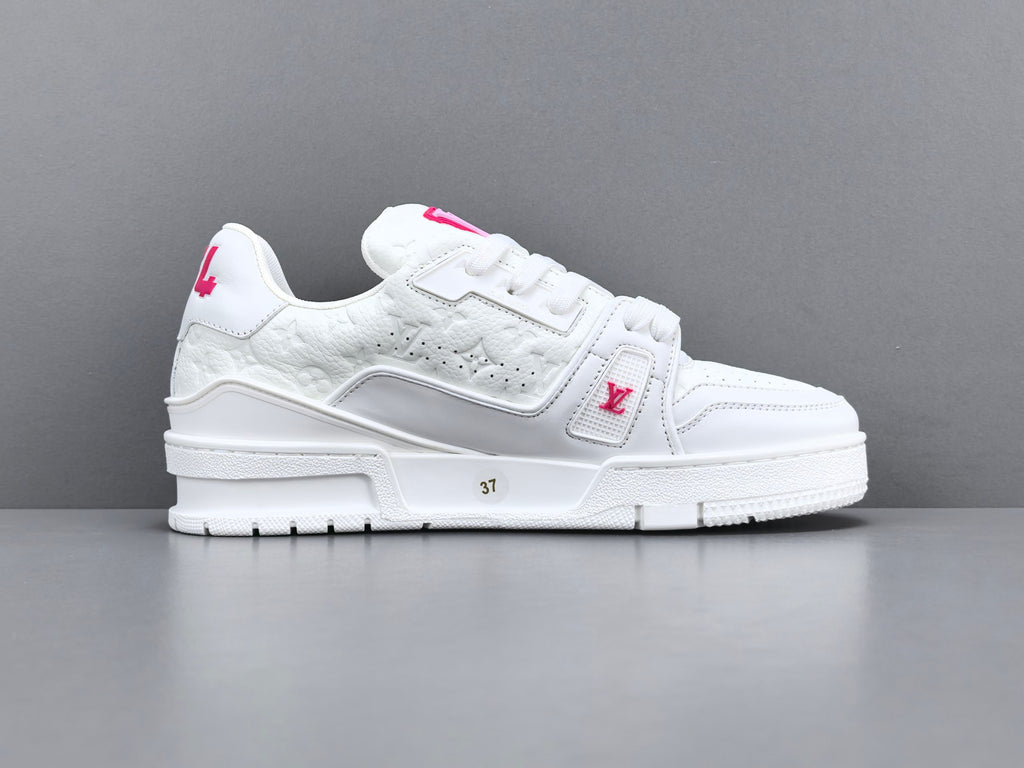 Lv Trainer