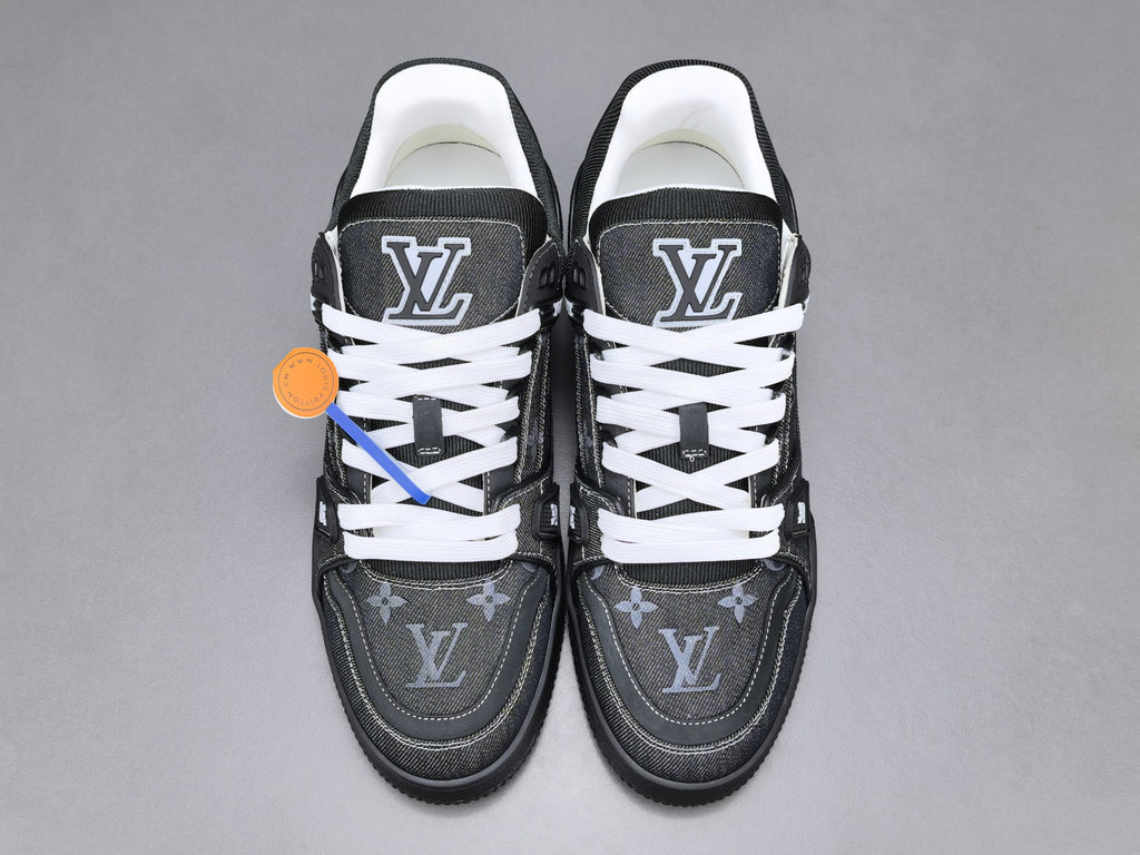 Lv Trainer