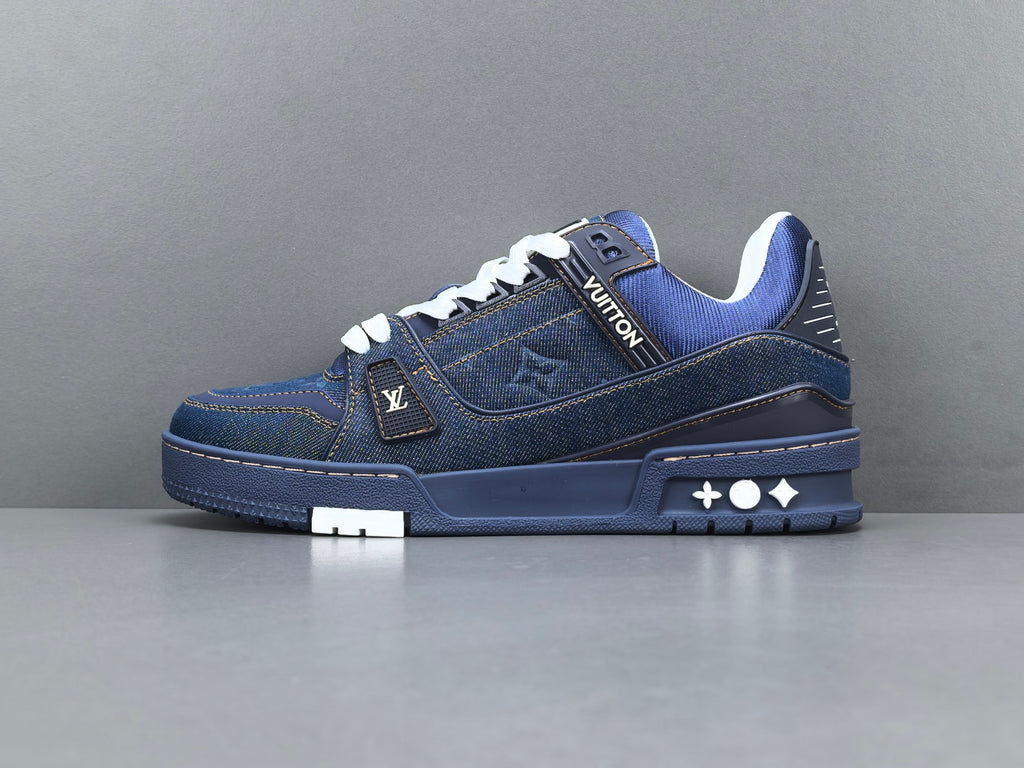 Lv Trainer