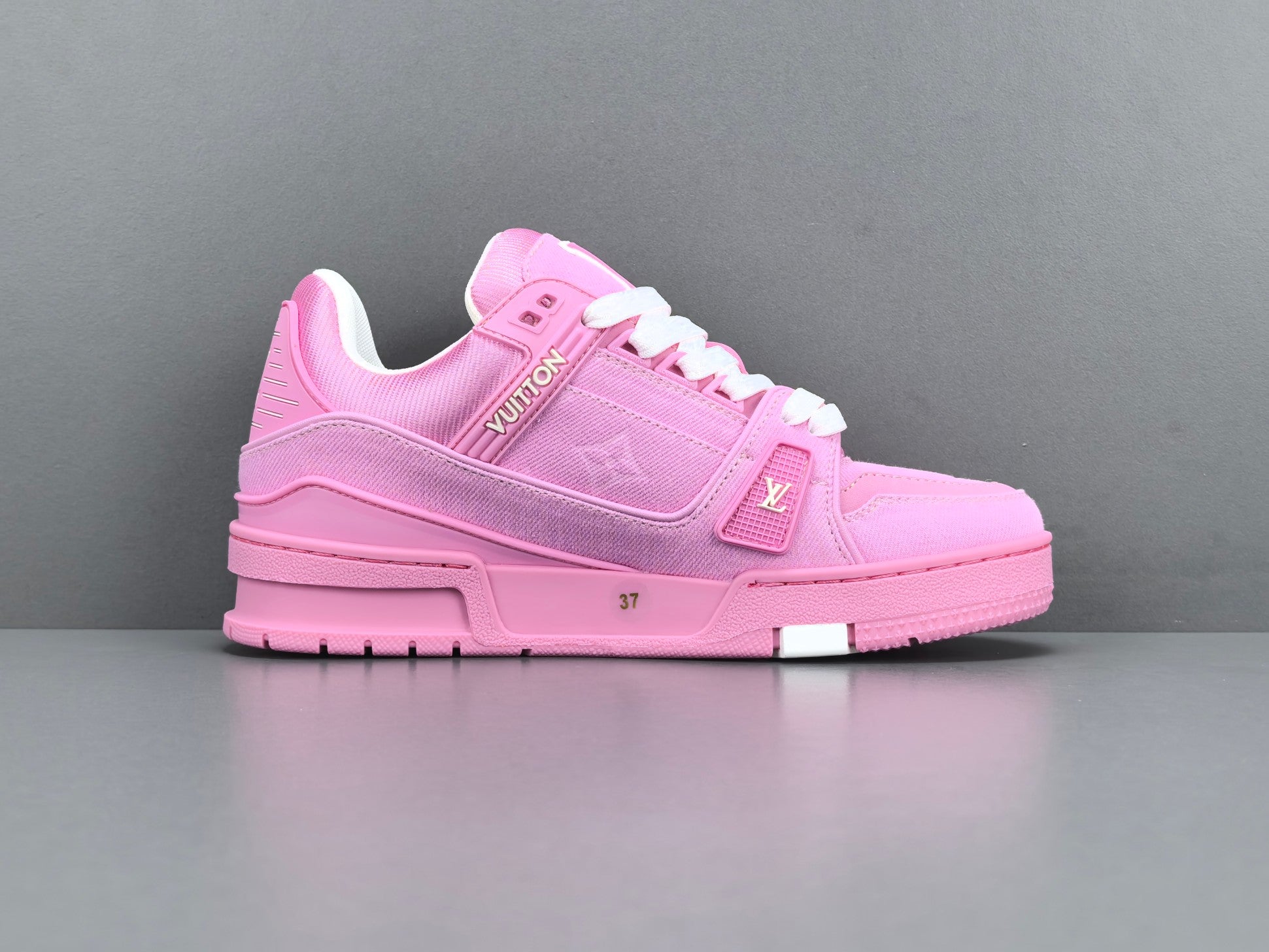 Lv Trainer
