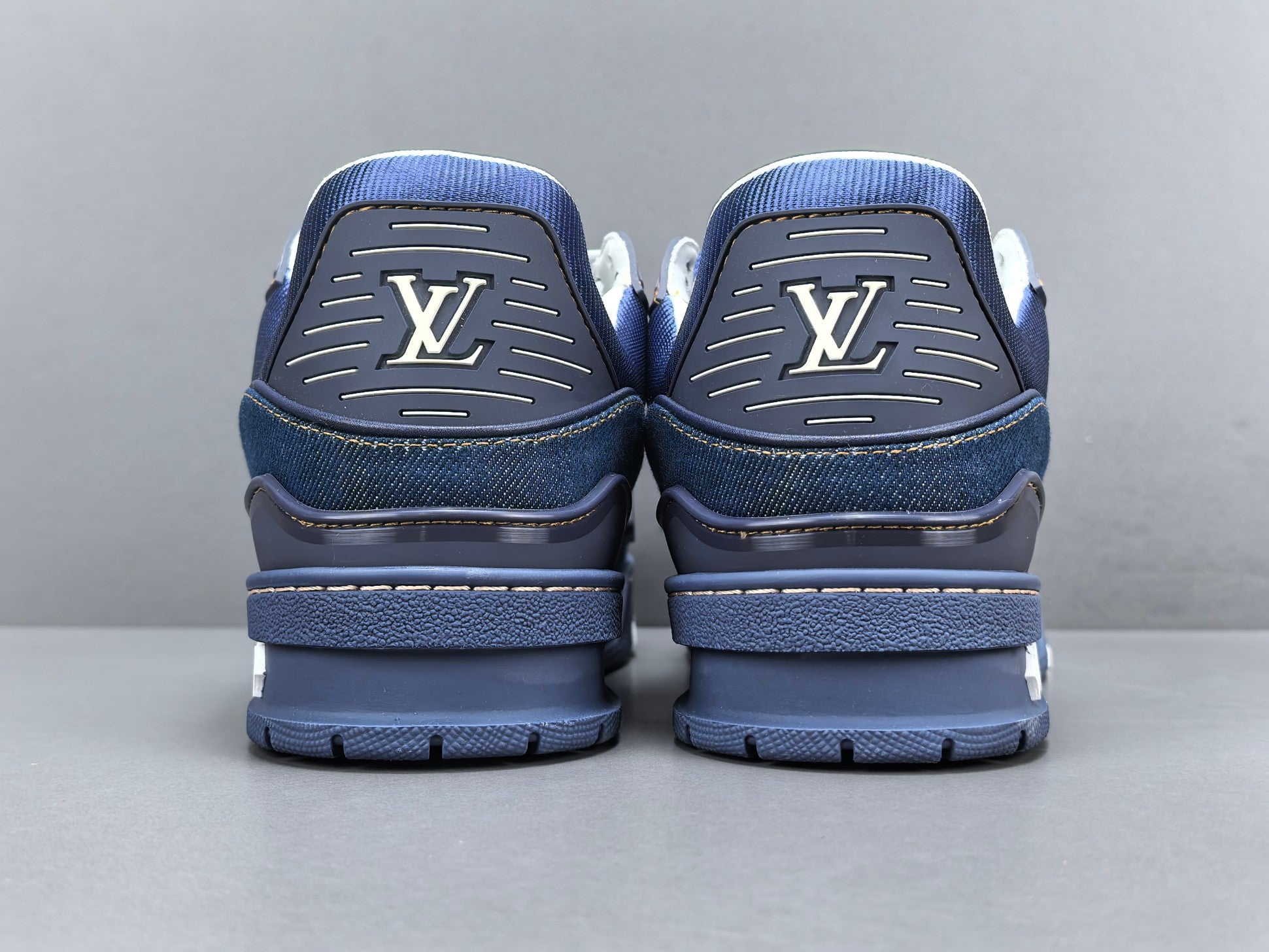 Lv Trainer