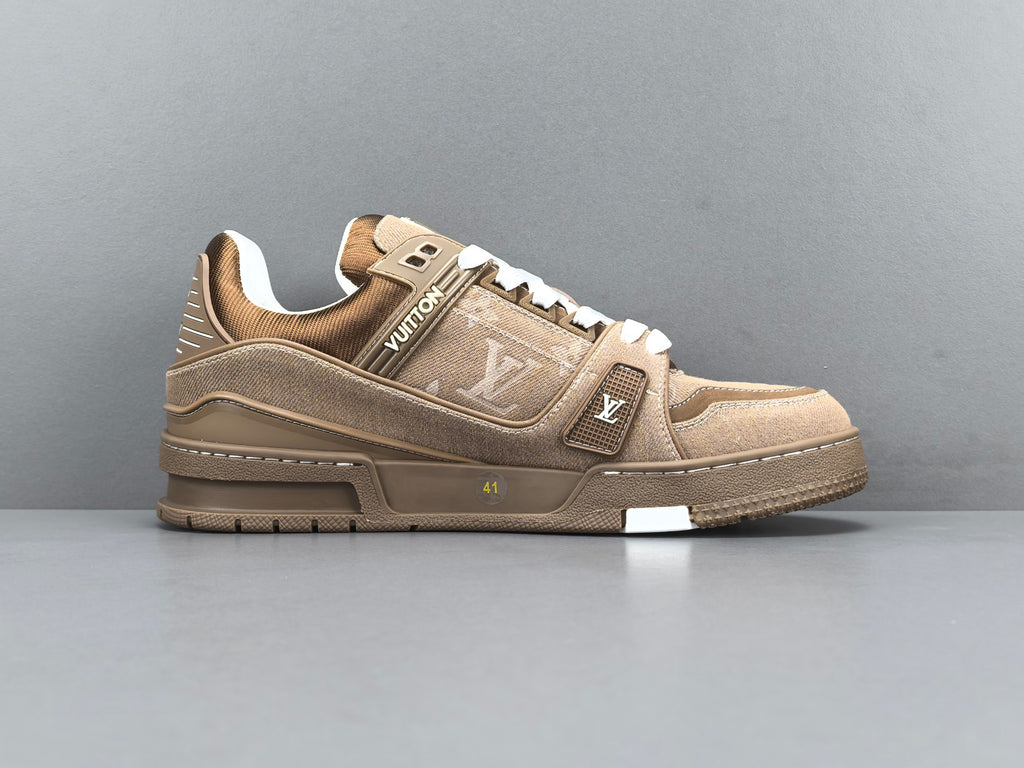 Lv Trainer