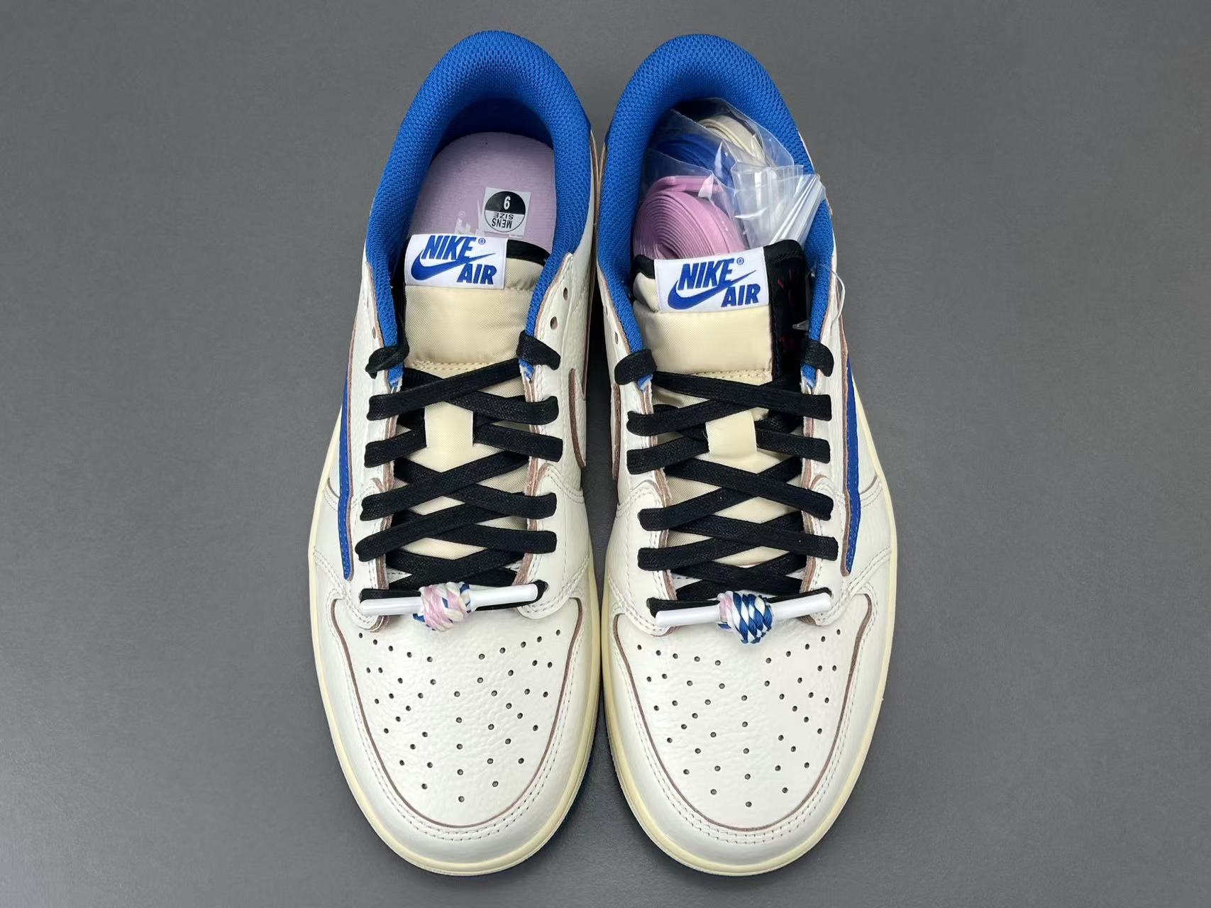 Travis Scott x Jordan Air Jordan 1 Low OG