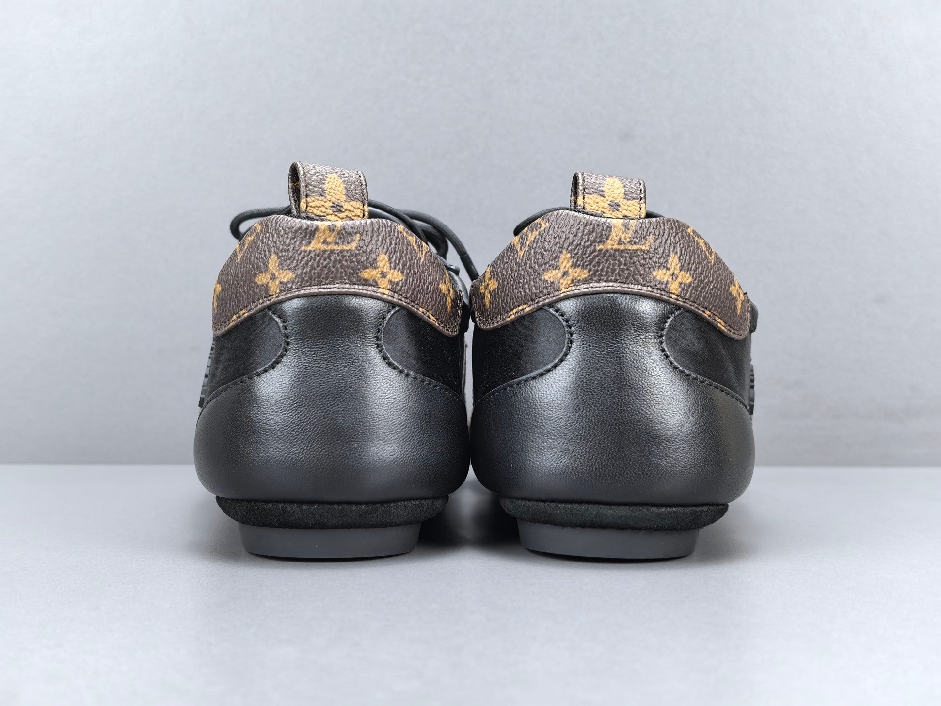 Sneakerina